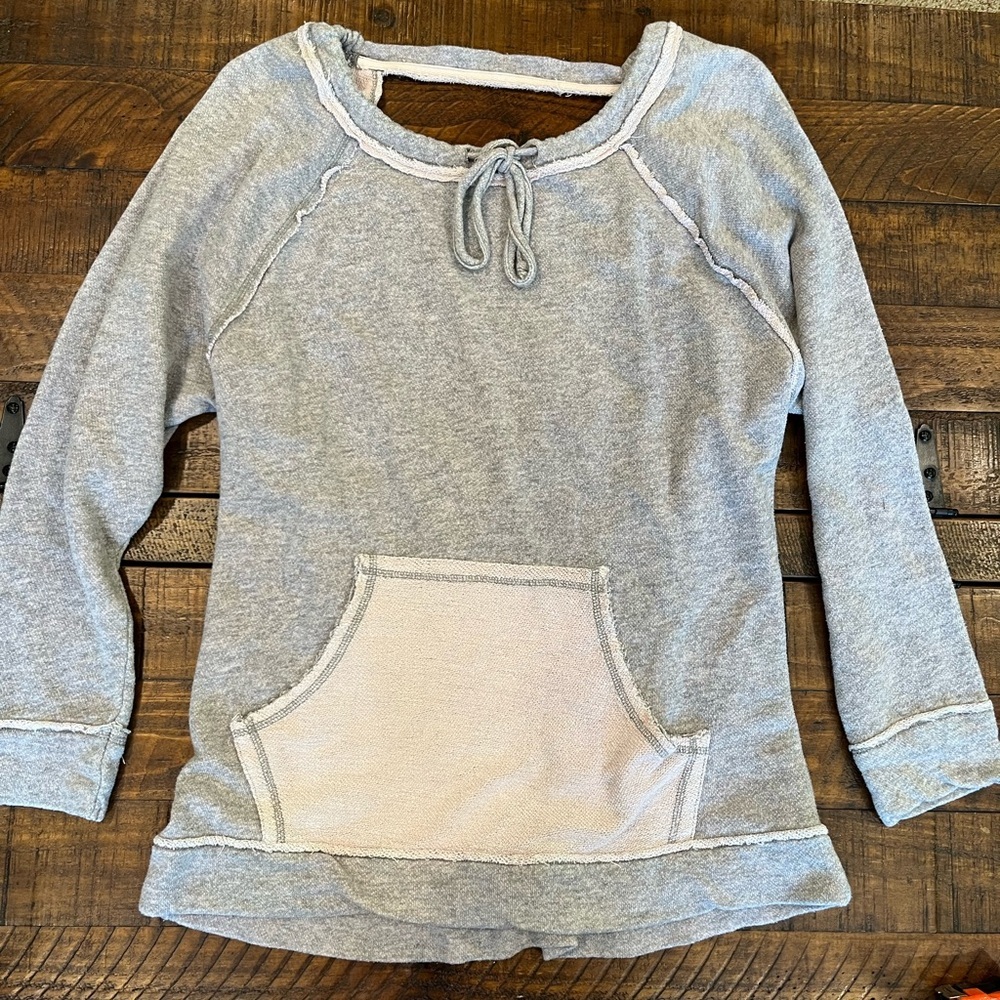 Free People Gray Heathered Sweatshirt Cozy Style
